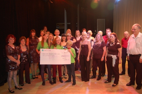 Cheque-Presentation-10